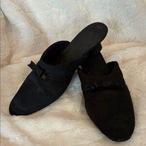 Victoria's Secret Black Satin heeled Boudoir Slippers / Mules with Bow. Size M